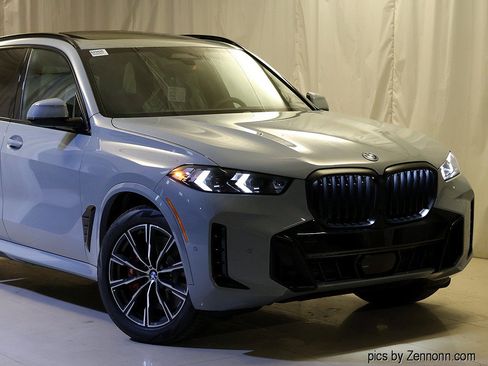 New 2026 BMW X5 xDrive50e w/ M Sport Package AWD/4WD image 2