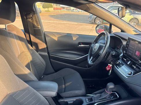 Used 2021 Toyota Corolla SE FWD image 31