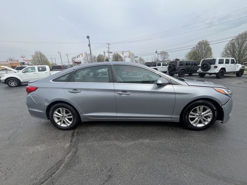 Used 2017 Hyundai Sonata SE image 7