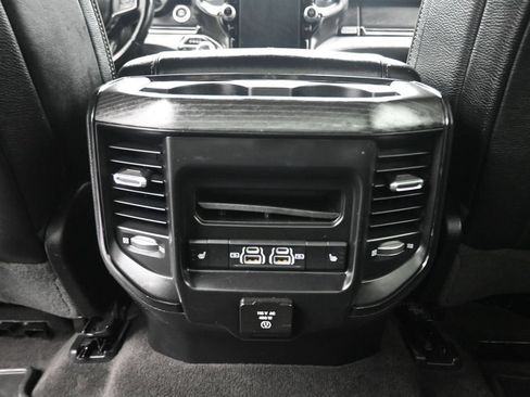 Used 2022 RAM 1500 Limited AWD/4WD image 35