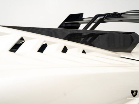 Used 2023 Lamborghini Huracan STO image 20