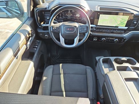 Certified 2023 GMC Sierra 1500 SLE image 11