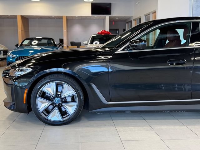 Used 2023 BMW i4 eDrive40 RWD image 8