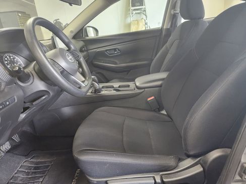 Used 2024 Nissan Sentra S FWD image 17