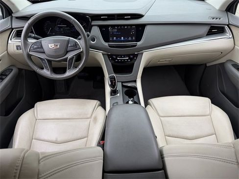 Used 2019 Cadillac XT5 Premium Luxury image 11