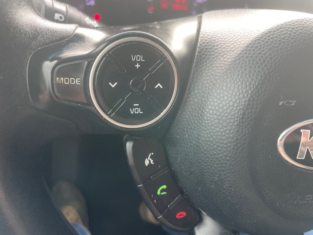 Used 2018 Kia Soul + FWD image 16