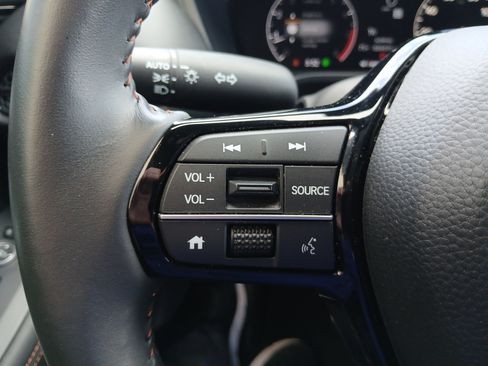 Used 2024 Honda HR-V Sport image 11