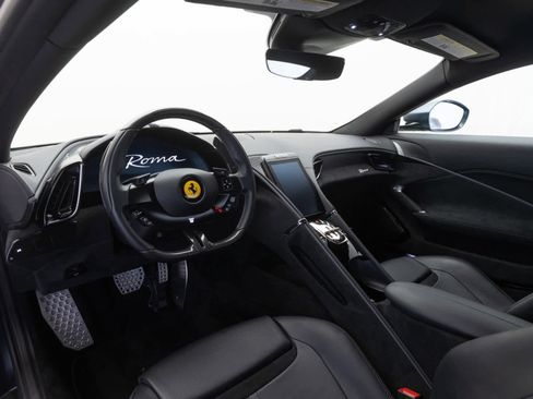 Certified 2021 Ferrari Roma image 12