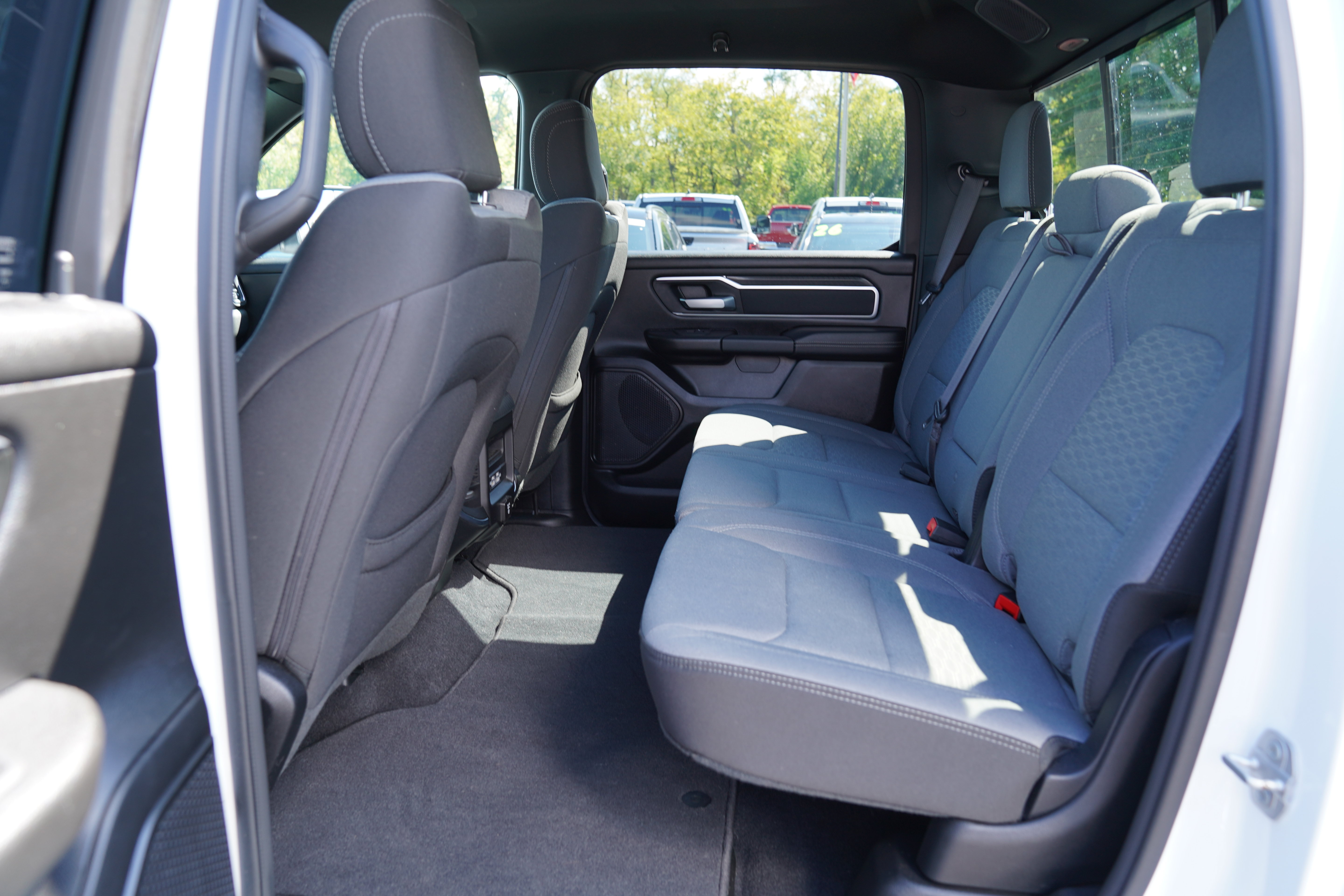 Used 2025 RAM 1500 Big Horn AWD/4WD image 5