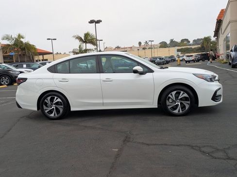 Used 2025 Subaru Legacy Premium image 4