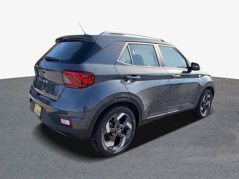 New 2026 Hyundai Venue SEL FWD image 3