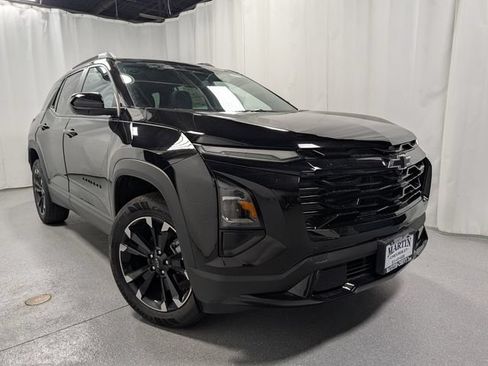 New 2027 Chevrolet Equinox RS w/ Convenience Package III AWD/4WD image 2