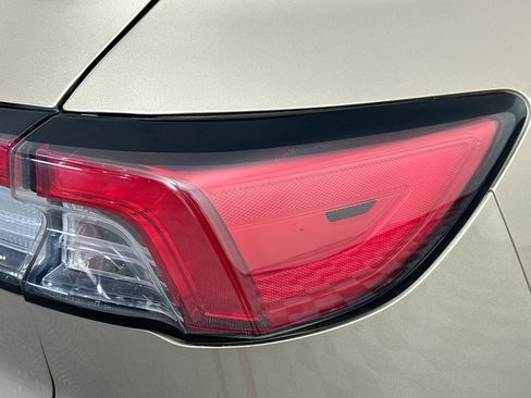 Used 2020 Ford Escape SE image 33