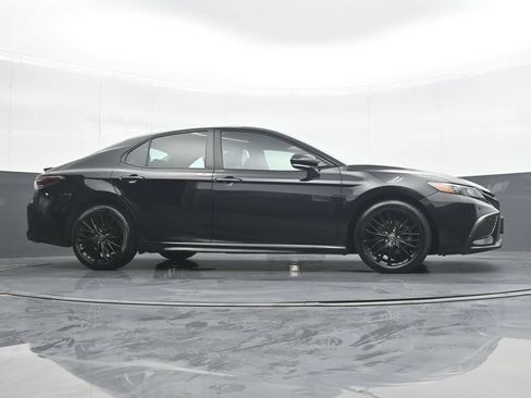 Used 2022 Toyota Camry SE AWD/4WD image 31