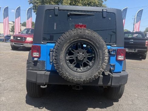 Used 2011 Jeep Wrangler Rubicon w/ PWR Convenience Group AWD/4WD image 15