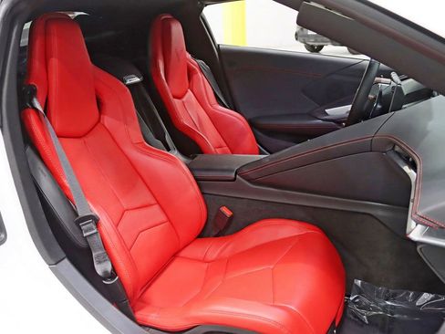 Used 2025 Chevrolet Corvette E-Ray AWD/4WD image 28