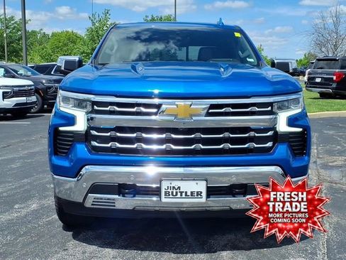Used 2022 Chevrolet Silverado 1500 LTZ w/ LTZ Premium Package AWD/4WD image 28