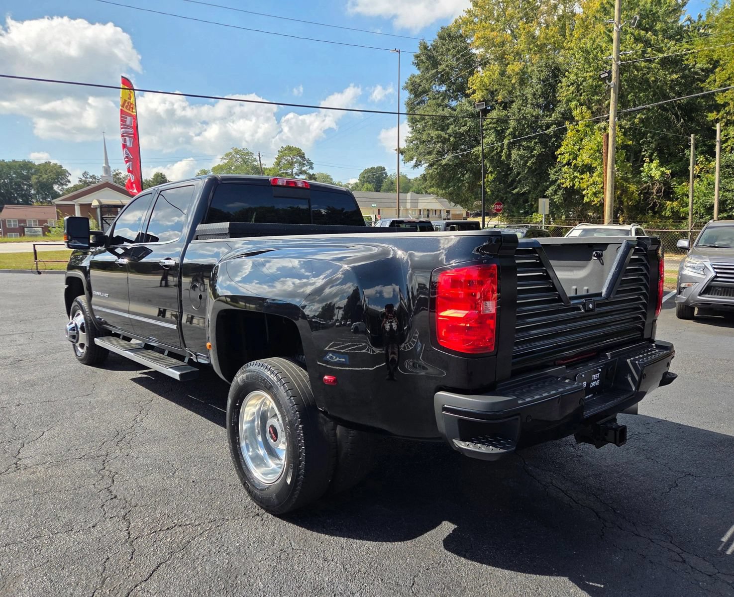 Used 2019 GMC Sierra 3500 Denali w/ Duramax Plus Package AWD/4WD image 8