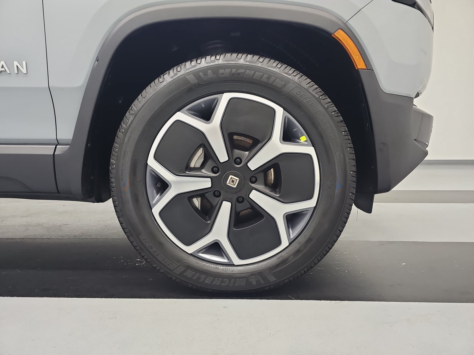 Used 2024 Rivian R1T Adventure Dual AWD/4WD image 11
