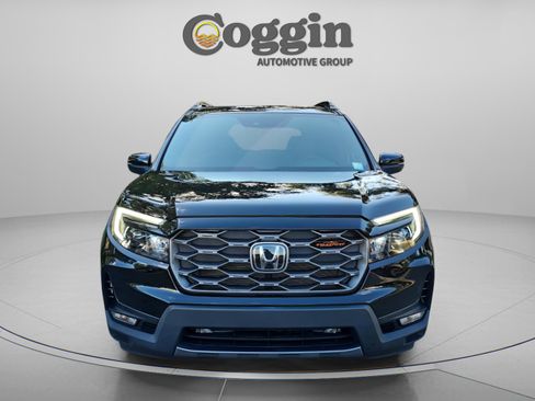 Used 2023 Honda Passport TrailSport image 9