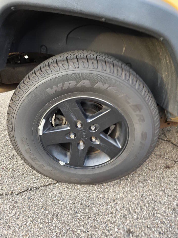 Used 2014 Jeep Wrangler Sport AWD/4WD image 30