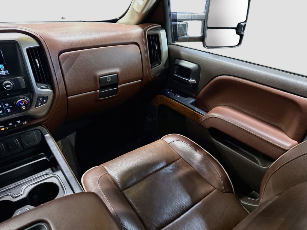 Used 2017 Chevrolet Silverado 2500 High Country w/ Duramax Plus Package AWD/4WD image 24