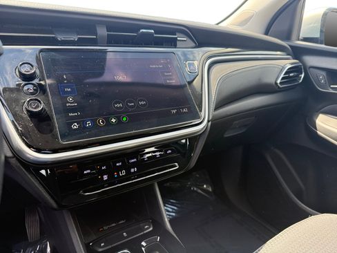 Used 2023 Chevrolet Bolt EUV LT FWD image 12