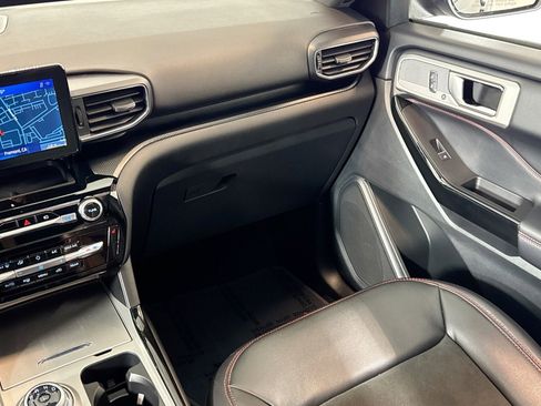 Used 2022 Ford Explorer ST-Line w/ Class IV Trailer Tow Package image 22