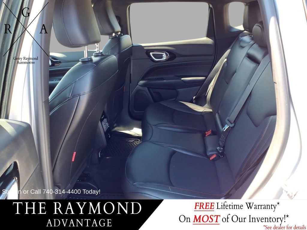 Used 2026 Jeep Compass Trailhawk AWD/4WD image 14