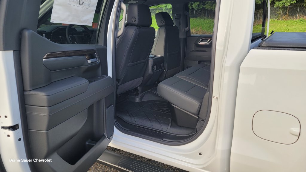 New 2026 Chevrolet Silverado 1500 RST w/ Convenience Package II AWD/4WD image 25