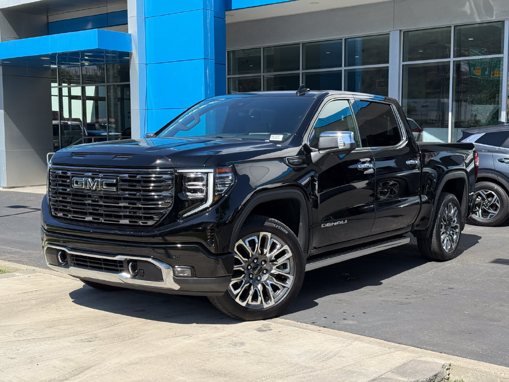 Used 2025 GMC Sierra 1500 Denali Ultimate AWD/4WD image 2
