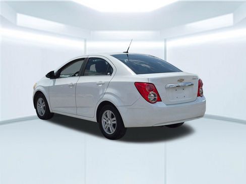 Used 2014 Chevrolet Sonic LT FWD image 4