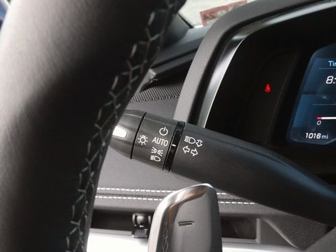 Used 2023 Chevrolet Corvette Stingray Convertible w/ 1LT image 19