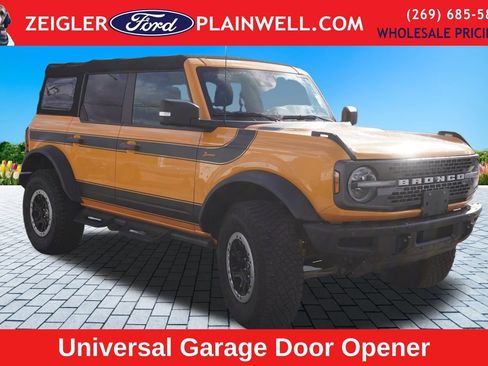 Used 2022 Ford Bronco Badlands image 7