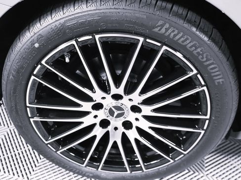 Used 2025 Mercedes-Benz C 300 4MATIC Sedan image 7