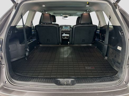 Used 2017 Toyota Highlander Limited w/ Carpet Mat Package AWD/4WD image 32