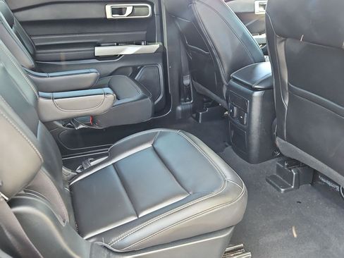 Used 2023 Ford Explorer XLT w/ Equipment Group 202A RWD image 25