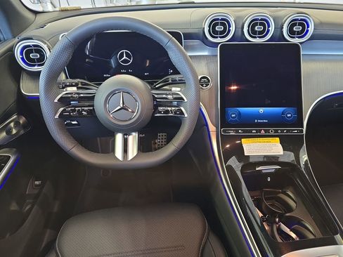 New 2026 Mercedes-Benz GLC 300 image 17
