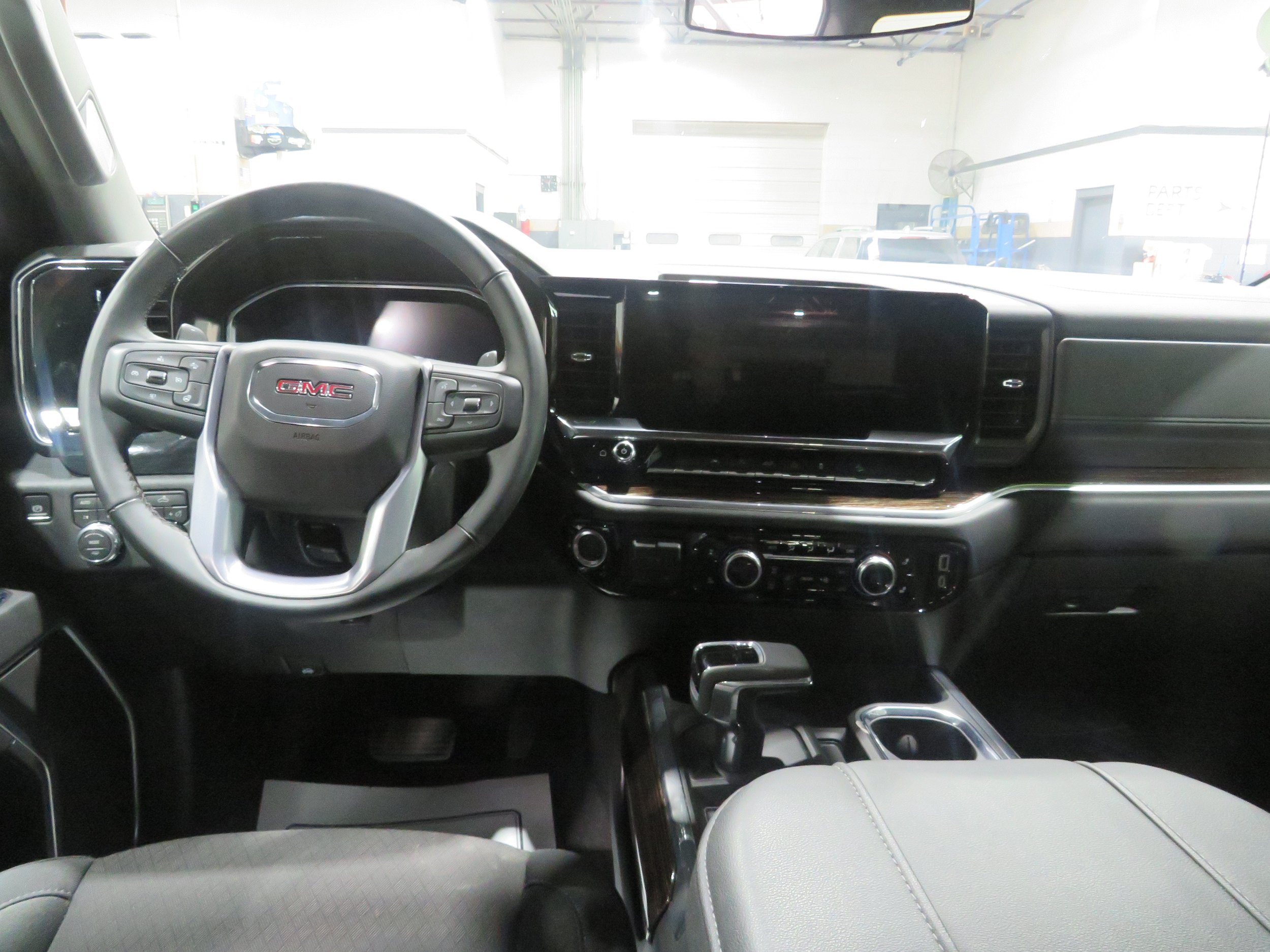 Used 2026 GMC Sierra 1500 Elevation w/ X31 Off-Road Package AWD/4WD image 11