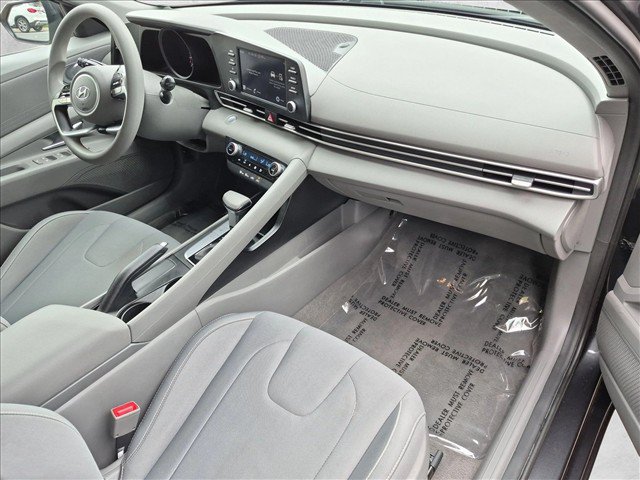 Used 2023 Hyundai Elantra SEL FWD image 20
