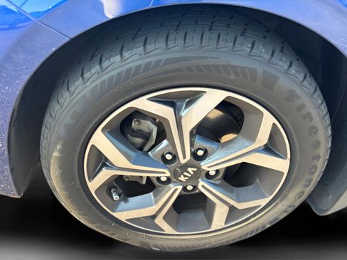 Used 2019 Kia Forte LXS image 32