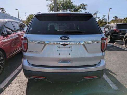 Used 2019 Ford Explorer Limited w/ Class III Trailer Tow Package image 4