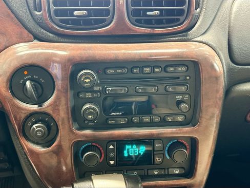 Used 2005 Chevrolet TrailBlazer LT AWD/4WD image 13