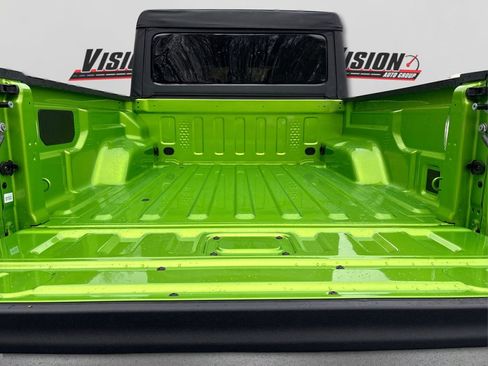 New 2025 Jeep Gladiator Sport image 11