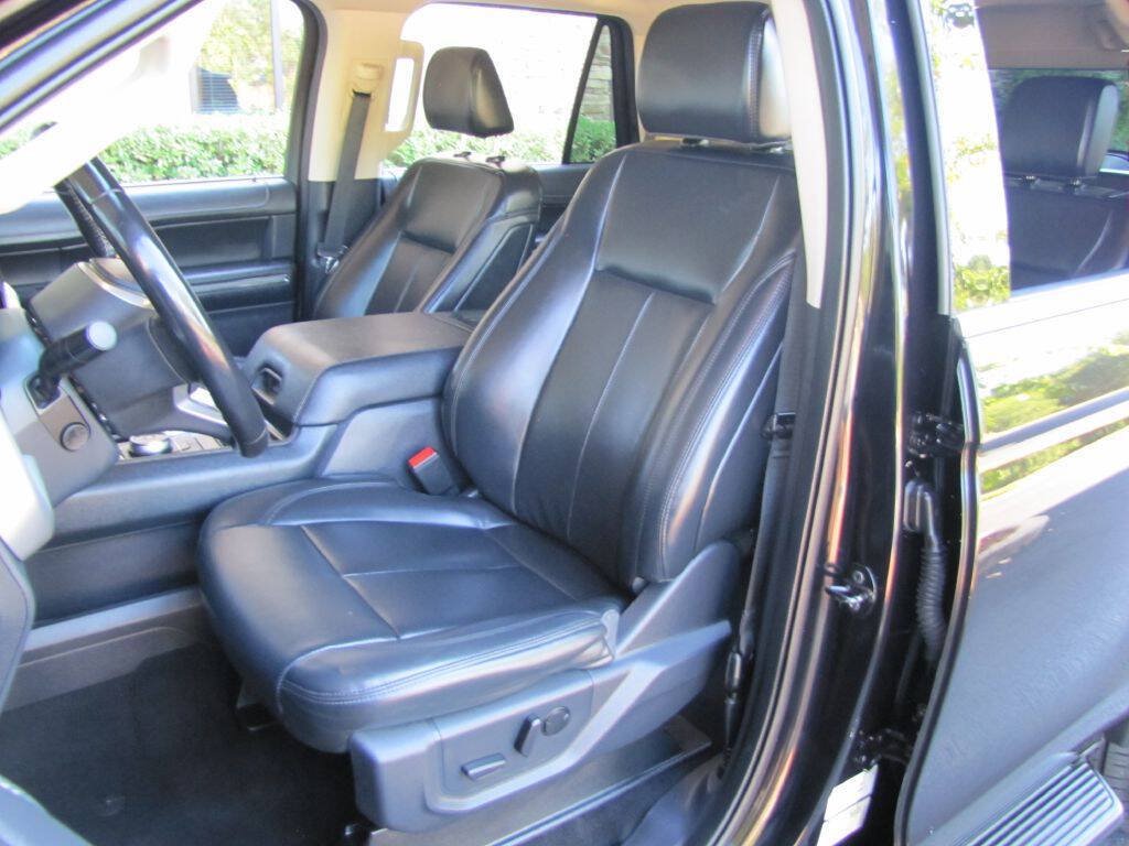 Used 2024 Ford Expedition XLT RWD image 15