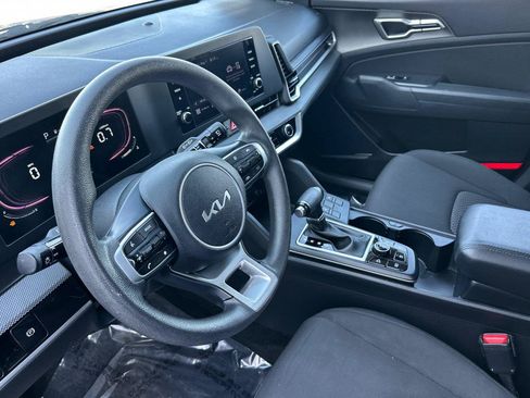 Used 2023 Kia Sportage LX AWD/4WD image 10