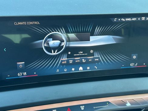 Used 2025 BMW X3 xDrive30i w/ Premium Package image 24