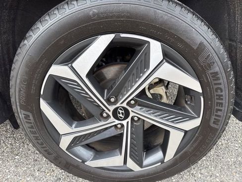 Certified 2023 Hyundai Tucson Limited image 12
