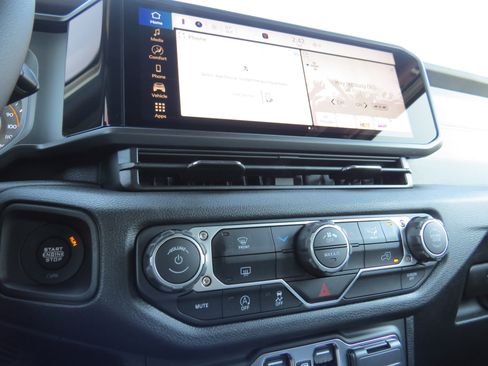 New 2025 Jeep Wrangler Sport S image 24