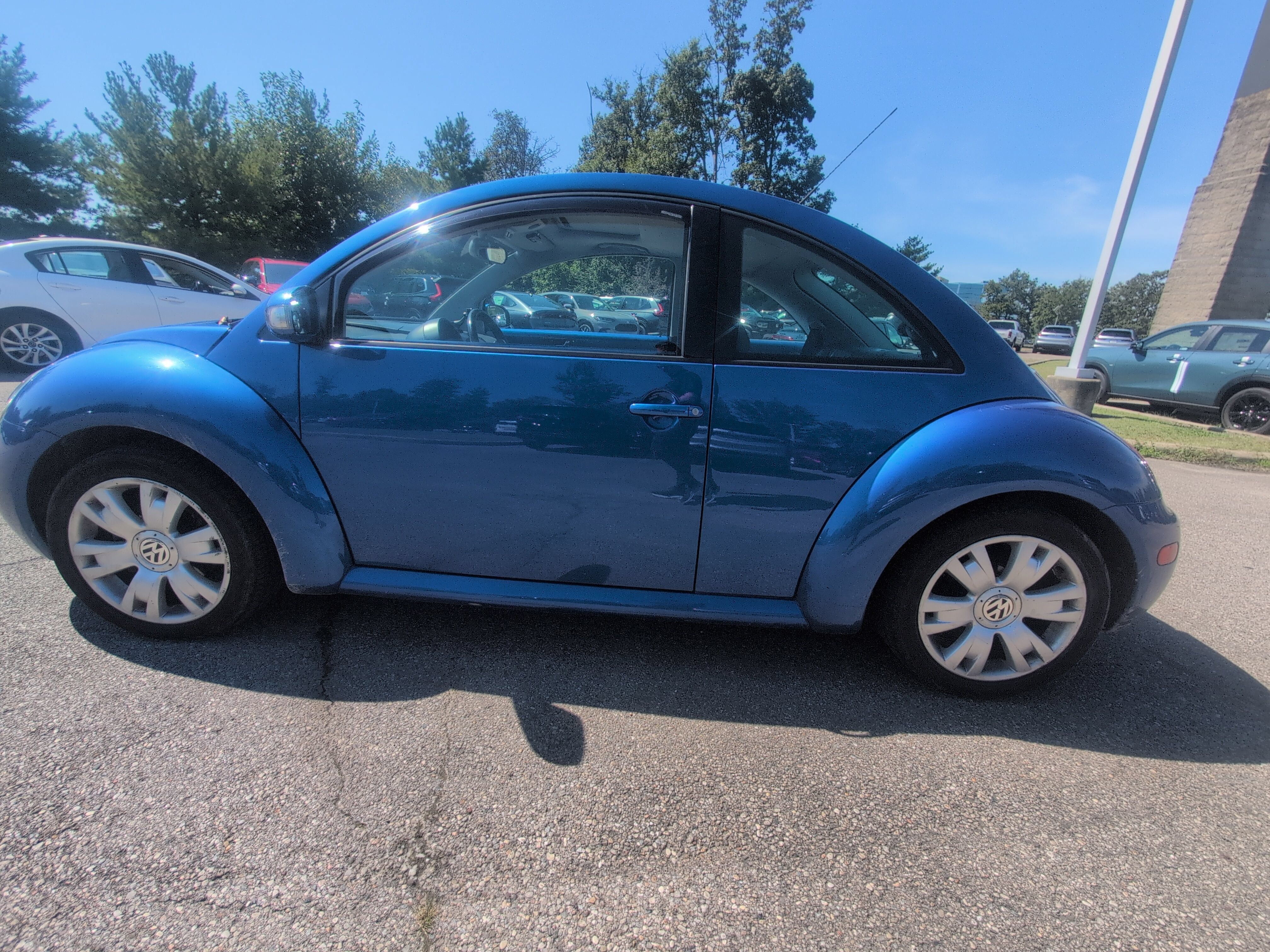 Used 2003 Volkswagen Beetle GLS FWD image 18